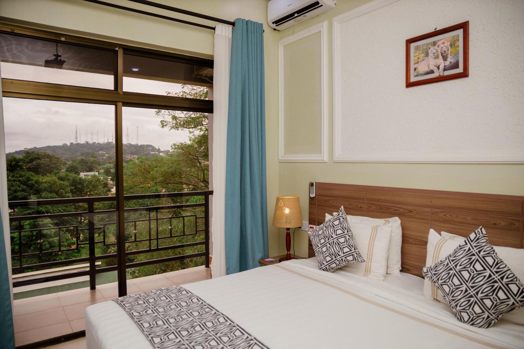 Greenside Hotel Arusha Buitenkant foto