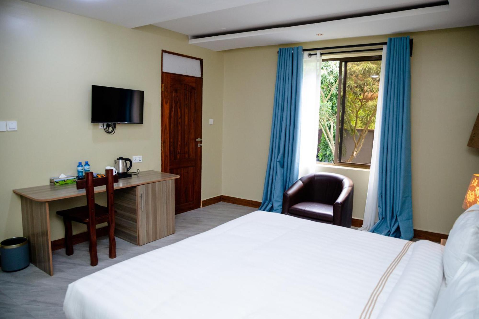 Greenside Hotel Arusha Buitenkant foto