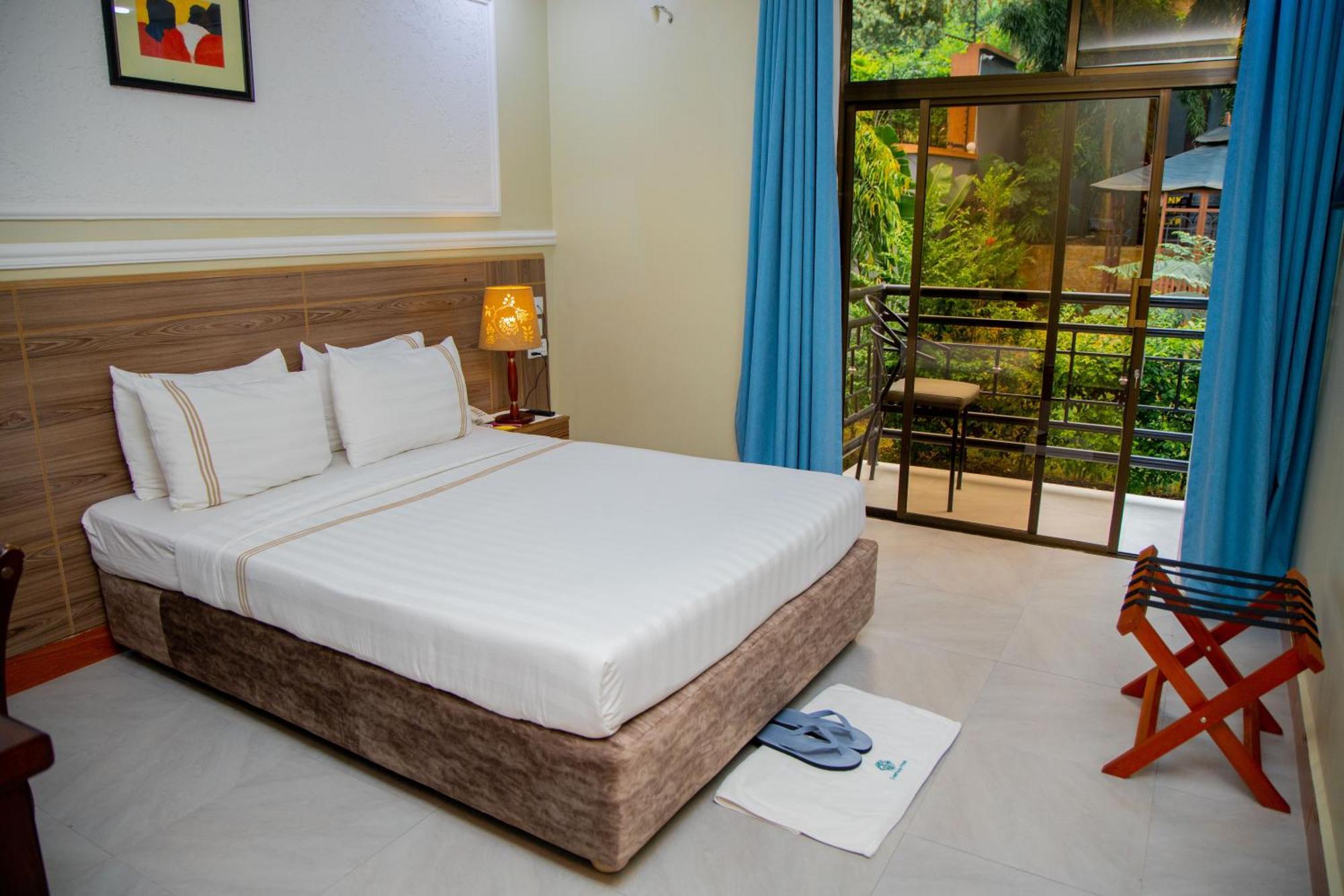 Greenside Hotel Arusha Buitenkant foto